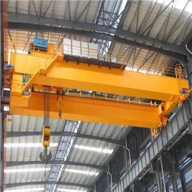 مسبك رافعة علوية